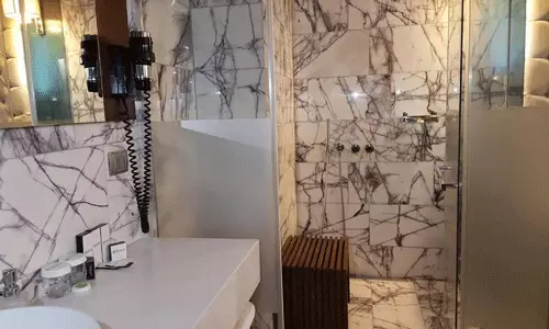 هتل رامادا انکور ازمیر