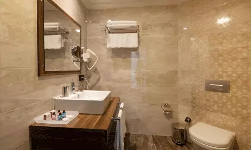 هتل مترو اسکای تاور باتومی